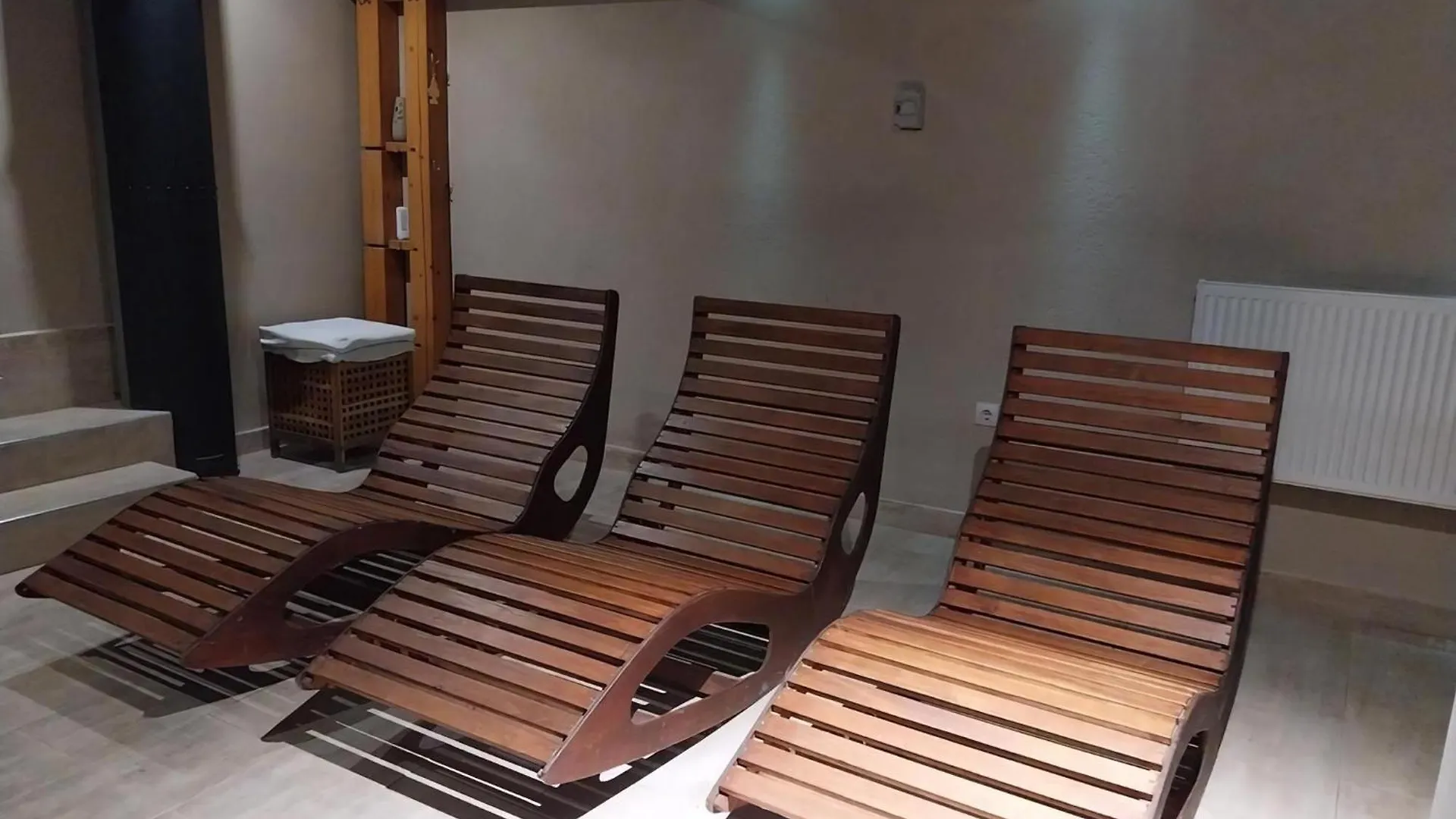 Villa Mit Garten Und Pool Fuer Die Ganze Familie 포메르
