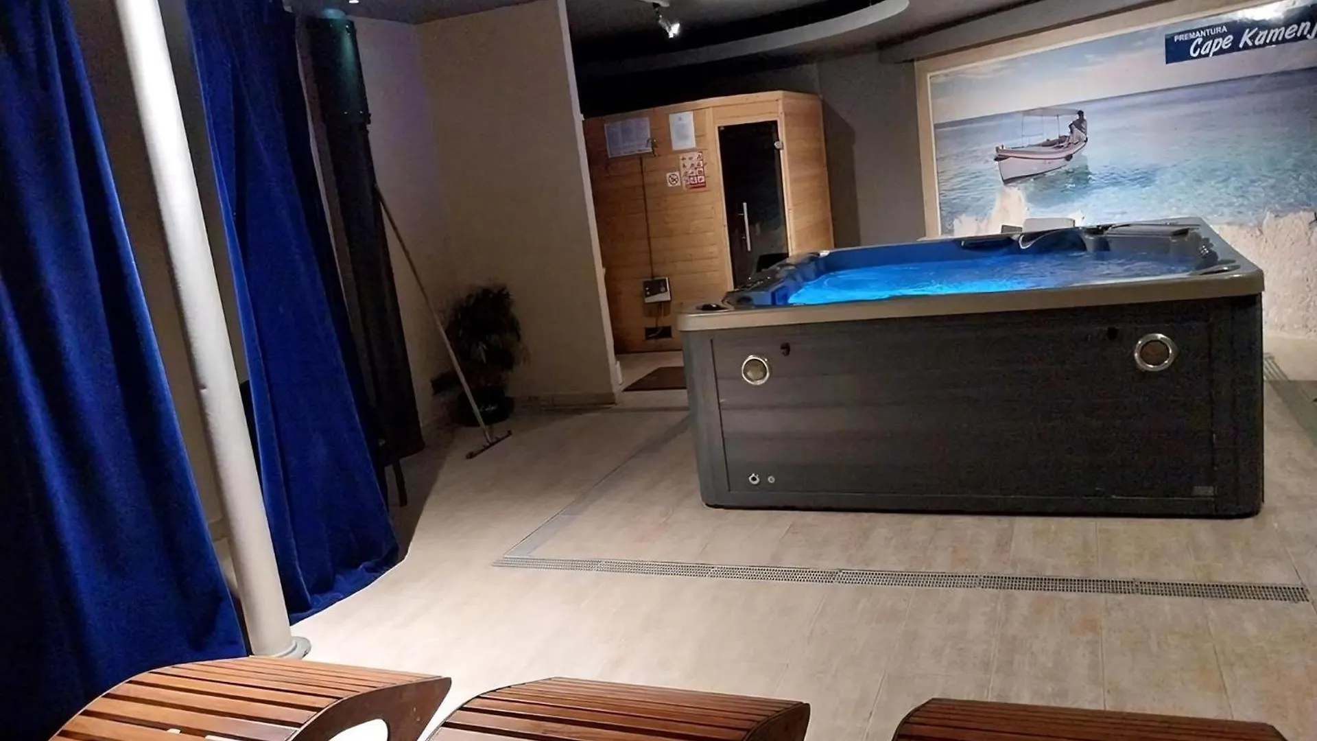 Villa Mit Garten Und Pool Fuer Die Ganze Familie Pomer 0*,  Croatia