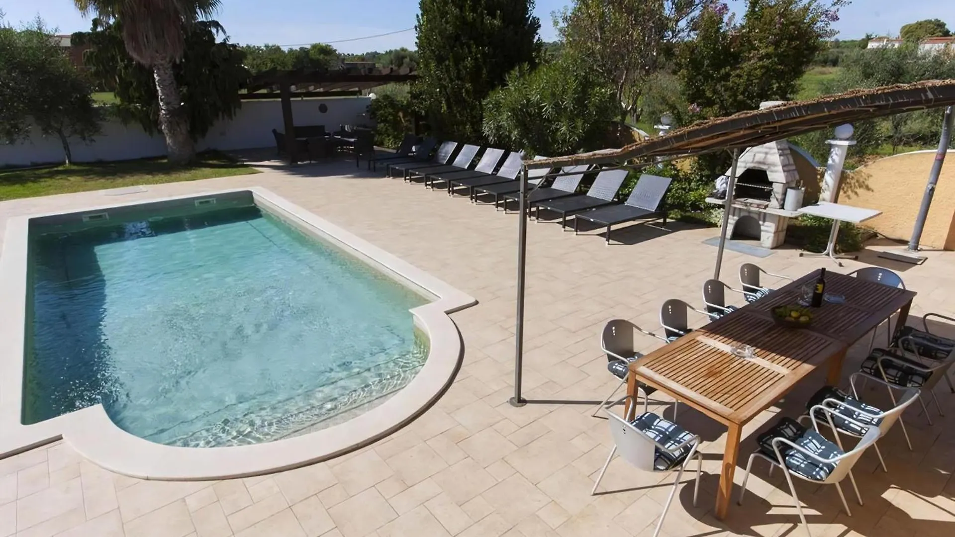 Villa Mit Garten Und Pool Fuer Die Ganze Familie Pomer 0*,